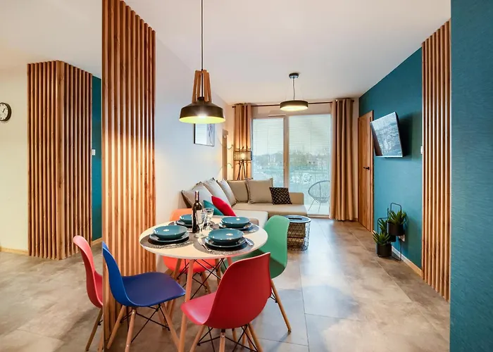 Horyzont Apartamenty-Perłowa Przystań- zewnętrzny basen, parking, śniadanie- blisko do plaży zachodniej i morza!!!
